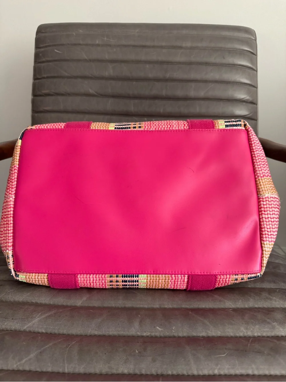 Louenhide Bondi beach tote